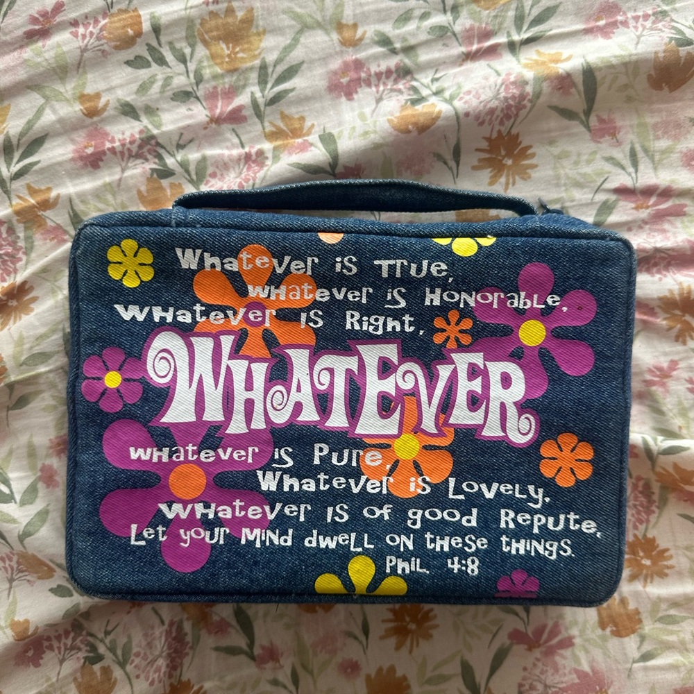 Girls devotional bible w/case